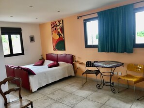 7 soveværelser, skrivebord, strygejern/strygebræt, gratis Wi-Fi