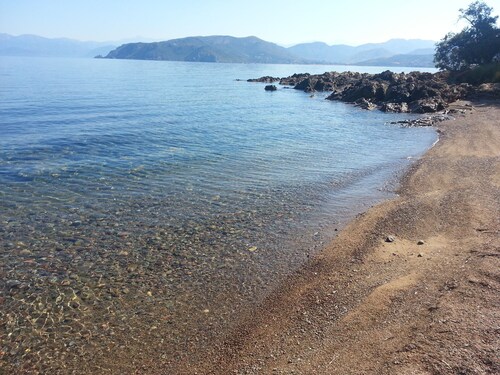 HOUSE 200M BEACH, GARDEN, VIEW GULF OF LAVA----- LOWER PRICES