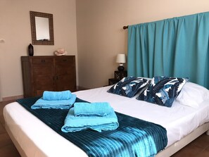 3 bedrooms, iron/ironing board, travel cot, free WiFi