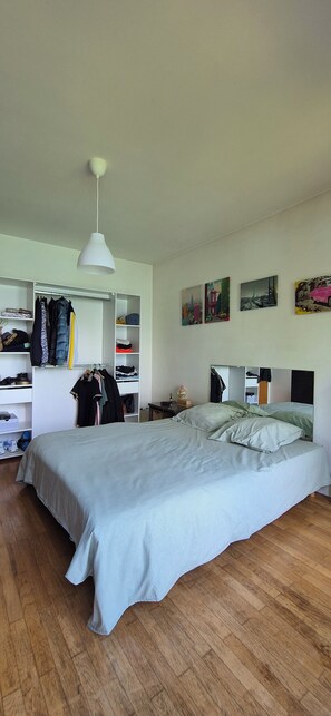 3 chambres, bureau, fer et planche à repasser, Wi-Fi gratuit