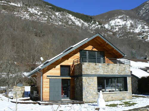 Chalet wood mountain Orlu near Ax-les-Thermes
