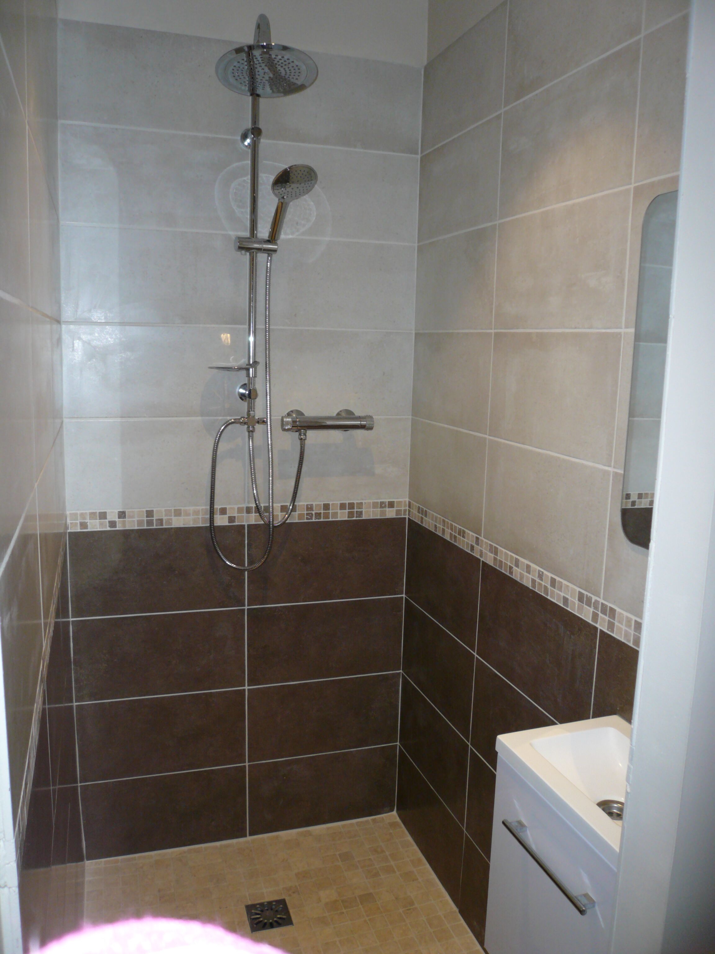 Een douche, een haardroger