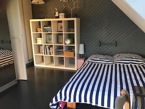 7 Schlafzimmer, Bügeleisen/Bügelbrett, Reisekinderbett, kostenloses WLAN