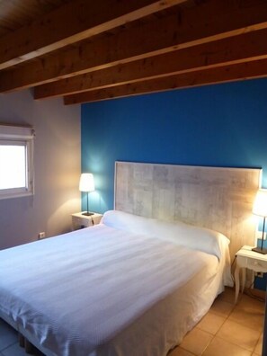 4 Schlafzimmer, Zimmersafe, Bügeleisen/Bügelbrett, kostenloses WLAN