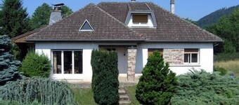 *** Romslig villa med terrasse, hage, Wifi, garasje nær St-Die - Vosges
