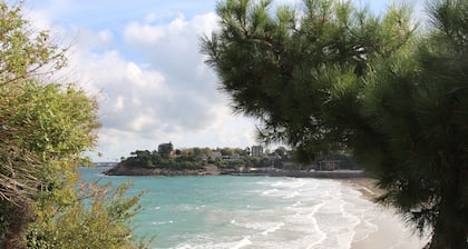 TERRASSE WOHNUNG UND vollem Meerblick