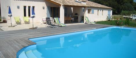 Outdoor pool, a heated pool