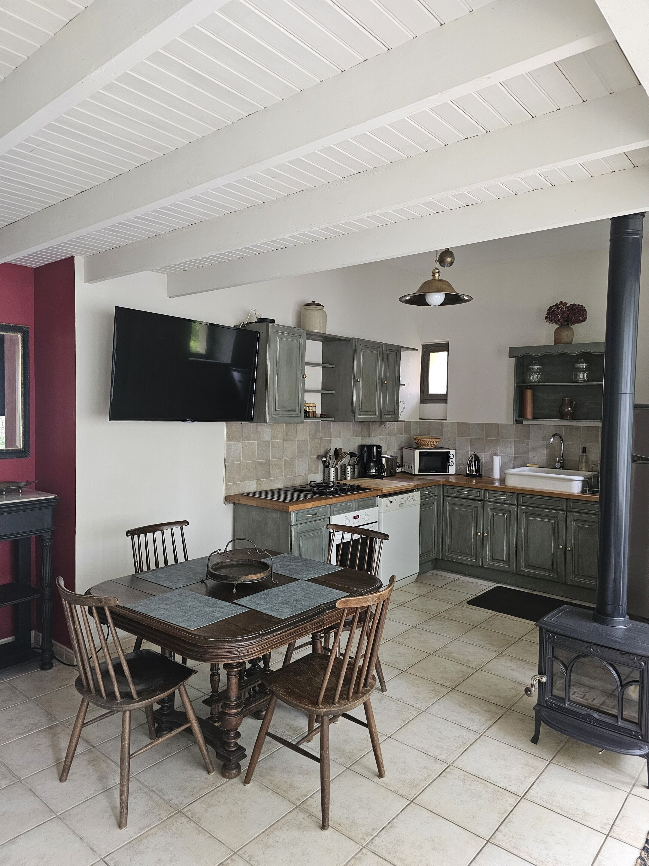 冰箱、微波炉、烤箱、炉灶