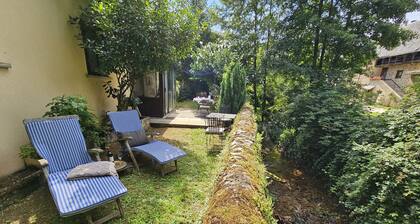 Au Bord de la Rivière, Charming gîte with private