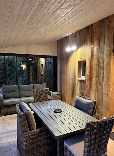 Mökki Cantegrel Monpazier Périgord maaseudulla yksityinen uima-allas suljettu tontti