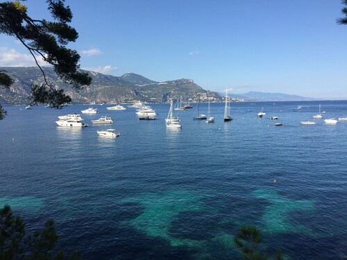 Beautiful villa 5 rooms, Ideally located on the French Riviera