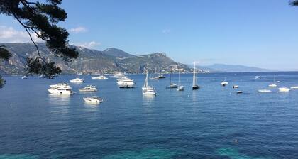 Beautiful villa 5 rooms, Ideally located on the French Riviera