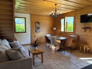 TV, bordtennis og bøker