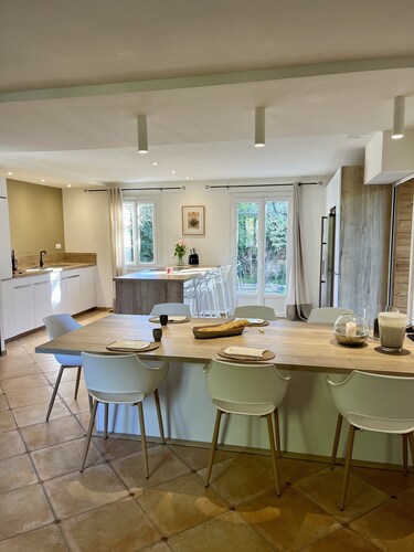 Komfortables Haus mit Pool und privatem Tennisplatz im Herzen der grünen Provence