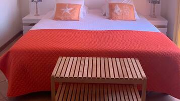 5 dormitorios, caja fuerte, tabla de planchar con plancha y wifi