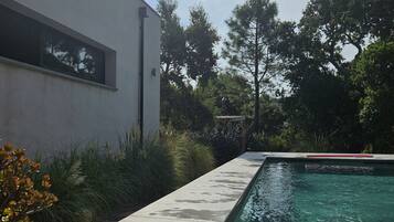 Piscine extérieure, piscine chauffée