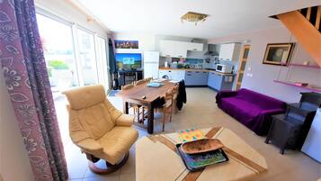 Smart TV, DVD player