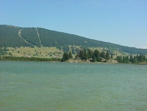 Plage à proximité, chaise longue