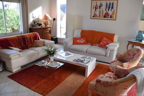 TV, books, stereo