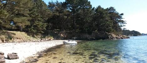 靠近海滩