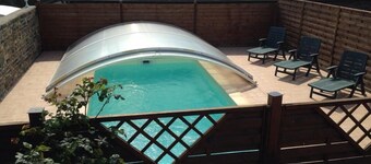 温水プールのあるカルバドスの穏やかな快適なコテージ