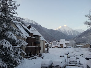 vue depuis le balcon paysage enneigé