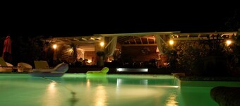 The chamber, domain of Lezardiere