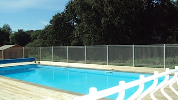 Piscine extérieure, piscine chauffée