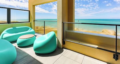 Villa (penthouse duplex) with indoor pool, private spa and 180° sea view