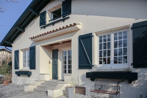 Bidart, Talo 8 henkilöä, 3 *, 100 m rannoista