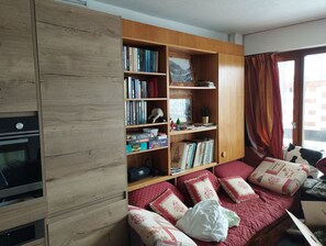 Interior - Appt 6 pers Tignes le Lac, WIFI, Ski-in ski-out, shops, ESF, summer activities (Tignes)