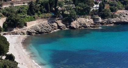 Appartement 4 piĂšces en rez-de-jardin de villa pour 6-8 personnes tout confort