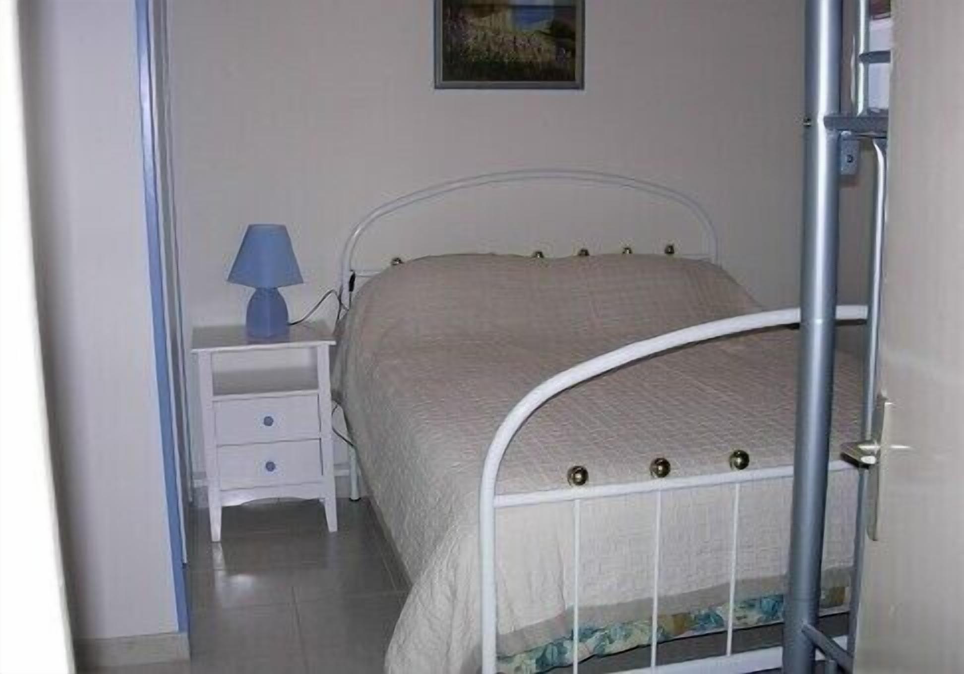 1 bedroom, iron/ironing board