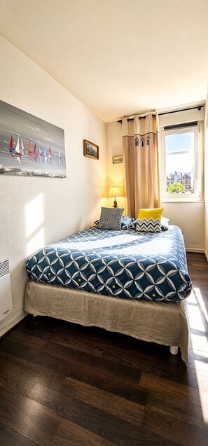 2 bedrooms, WiFi, bed sheets