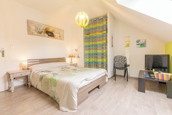 4 chambres, fer et planche Ă repasser, Wi-Fi gratuit