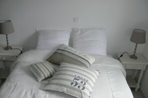 3 bedrooms, iron/ironing board, free WiFi