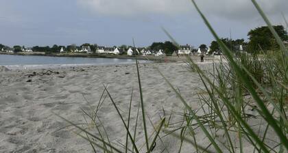 MAISON LOCTUDY Pays Bigouden, 3 chambres, Plage à 600m, Expo Sud. Vélos. Wifi