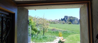 Einfamilienhaus auf geschlossenem Grundstück, beim Eingang Gorges du Verdon