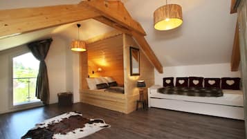 9 bedrooms, iron/ironing board, free WiFi, bed sheets