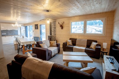 CHALET Gerardmer 26 pers: swimming pool jacuzzi sauna s / fitness petanque wifi