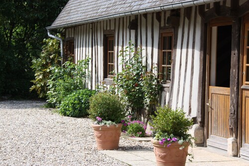 Pretty farmhouse quiet, 8 people, near the sea, amusement park, games, zoo