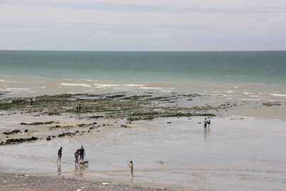 Pretty farmhouse quiet, 8 people, near the sea, amusement park, games, zoo