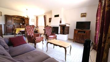 TV connectée, cheminée