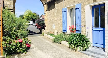 Charmante Maison de ville "La Tanière" proche des plages normandes 