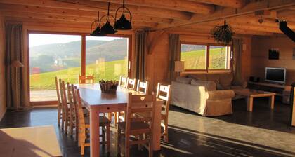 Character Chalet, 10 Personen, in der Nähe der Skipisten, atemberaubende Aussicht