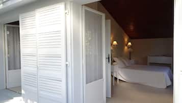 2 bedrooms, iron/ironing board, Internet, bed sheets