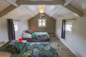 3 chambres, fer et planche à repasser, lit parapluie, Wi-Fi gratuit