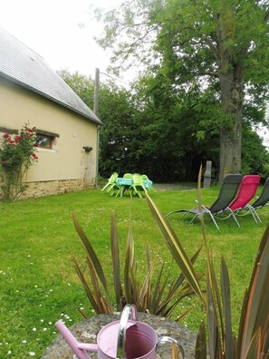 Property grounds - Cottage 3 people with indoor pool heated all year at 28 ° (Cartigny-L'épinay)