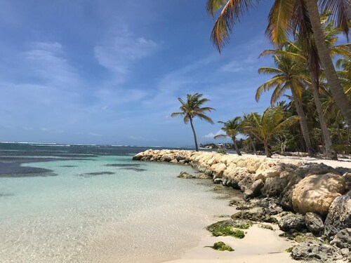 Large family home with private beach 