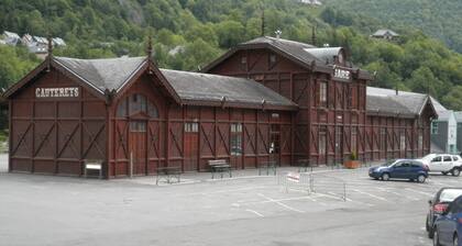 vuokra yksiö kylän keskustassa 2 henkilöä